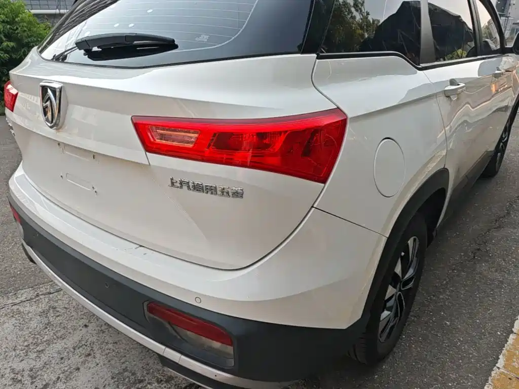 Baojun 530 2020 2020 1.5T CVT Premium Connect 5-seater