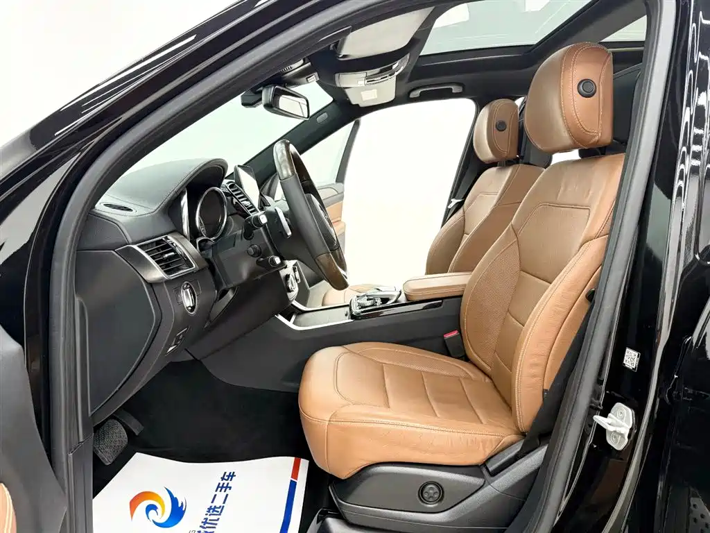 Mercedes-Benz GLS 2018 Facelift GLS 400 4MATIC Luxury фото 4
