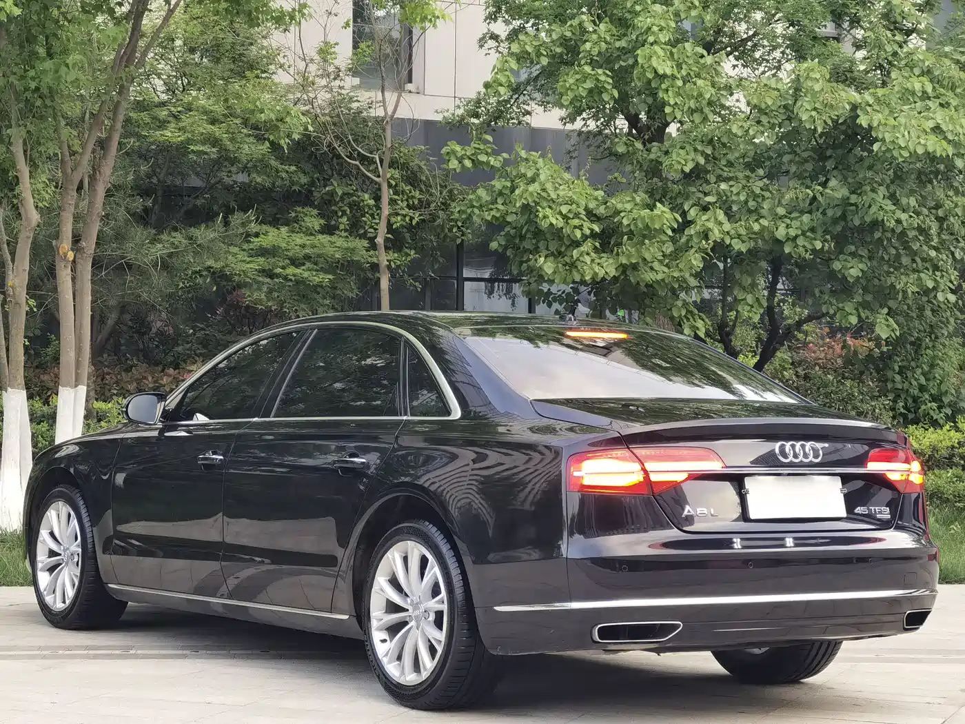 Audi A8 2014 A8L 45 TFSI quattro Luxury фото 4