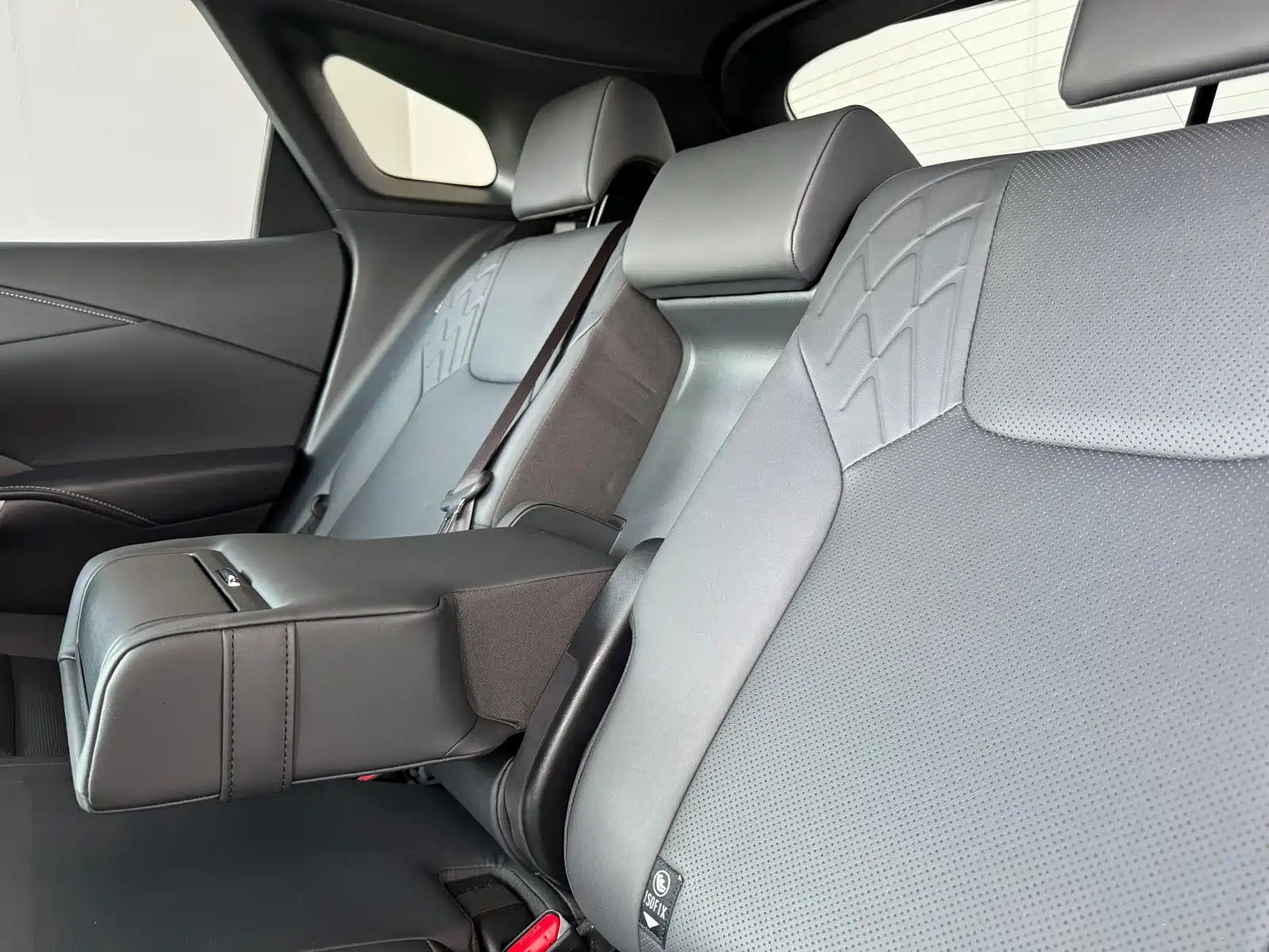 Фото 7 - Lexus RX