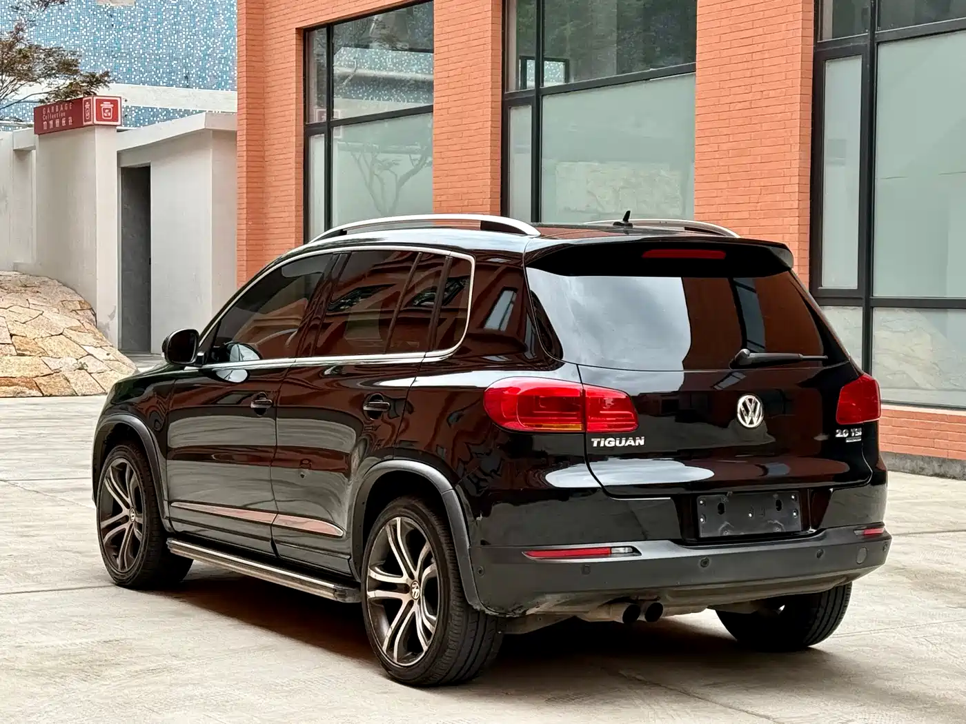 Volkswagen Tiguan 2014 2.0TSI Exclusive Edition фото 6
