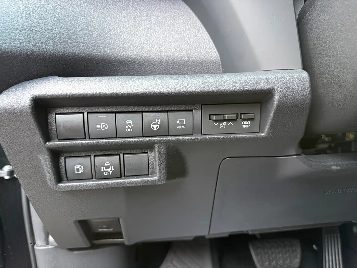 Toyota Granvia 2023 2.5L Hybrid Flagship VIP Edition фото 9