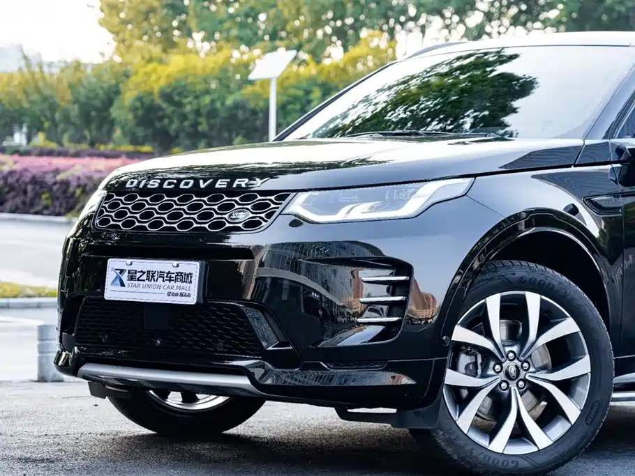 Land Rover Discovery Sport 2024 Luxury Custom Edition фото 3