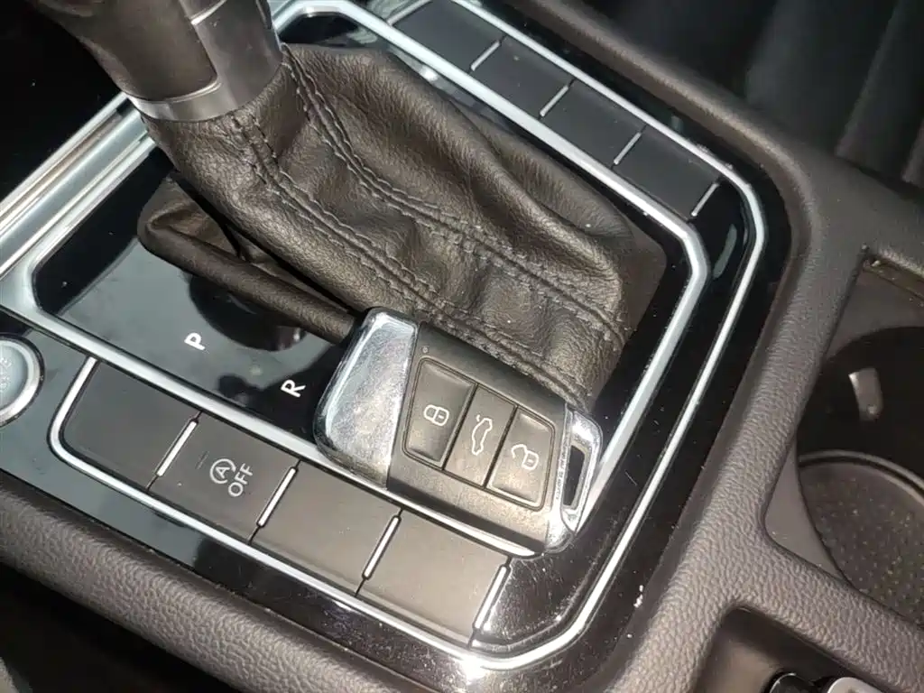 Volkswagen Magotan 2018 330TSI DSG Leading фото 9