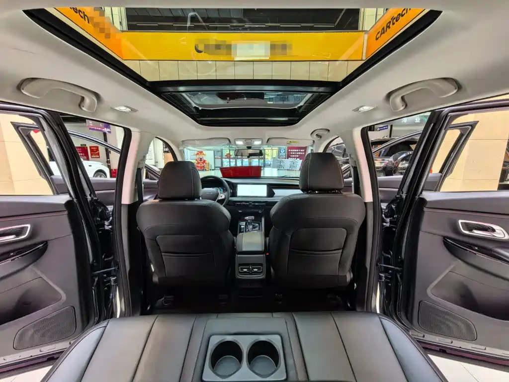 Photo 10 - Changan Oshan X7 PLUS