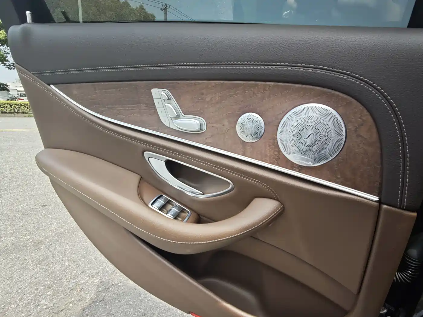 Mercedes-Benz E-Class 2020 E 300 L Luxury Model фото 13