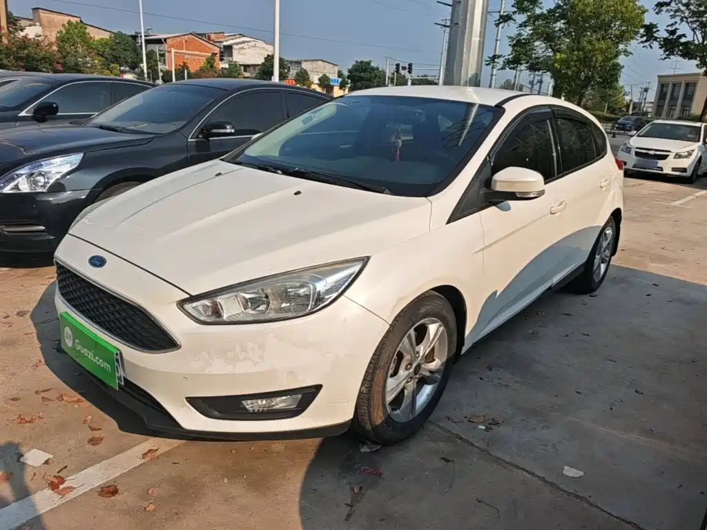 Фото 1 - Ford Focus