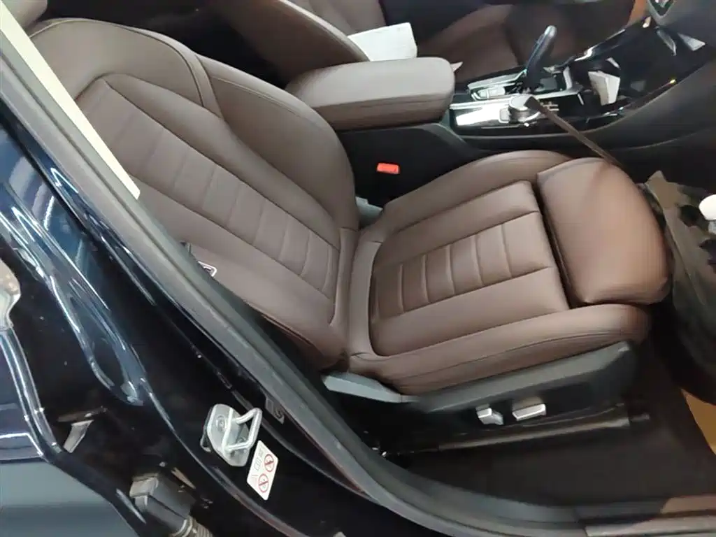 BMW iX3 2021 Leading фото 25