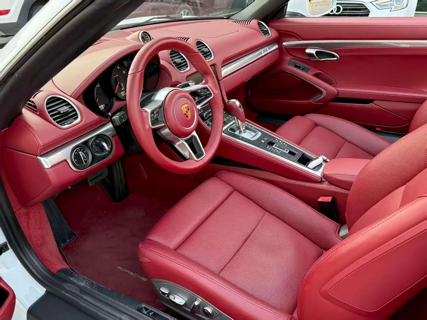 Porsche 718 2020 Boxster 2.0T фото 3