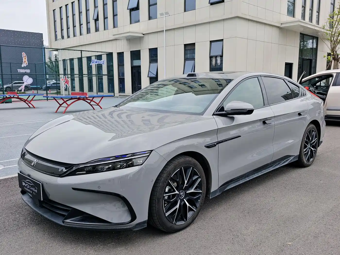 BYD Han 2025 DM-i Smart Driving Edition 125KM LiDAR Flagship