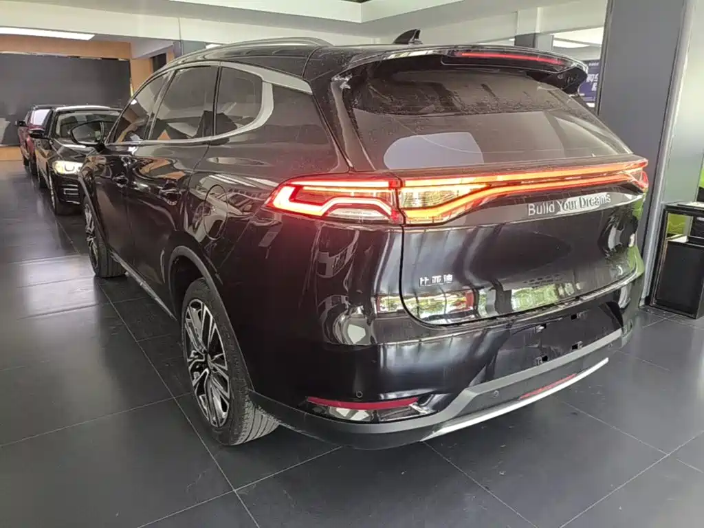 BYD Tang 2019 2018 2.0T Automatic Smart Connection Honor Edition 7-Seater China V