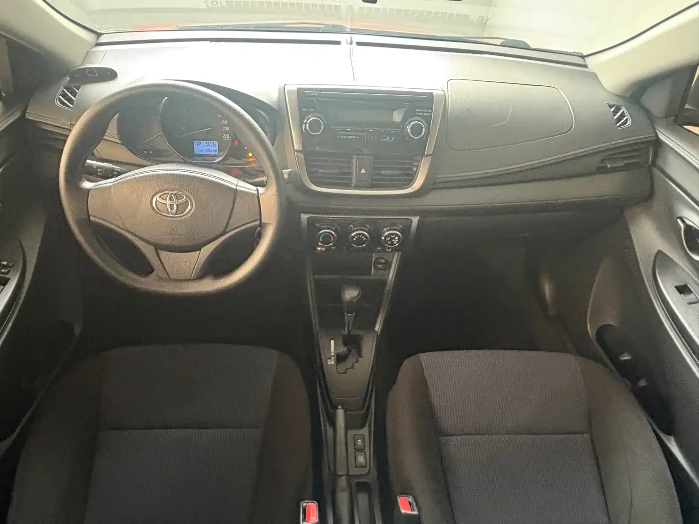 Toyota YARiS L Zhi Xuan 2016 Facelift 1.5E CVT Charming Edition фото 8