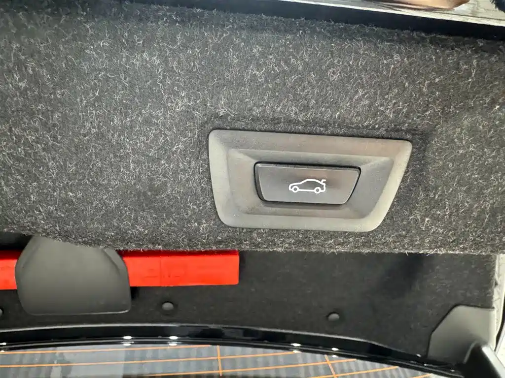 BMW 5 Series 2024 525Li M Sport Package фото 18