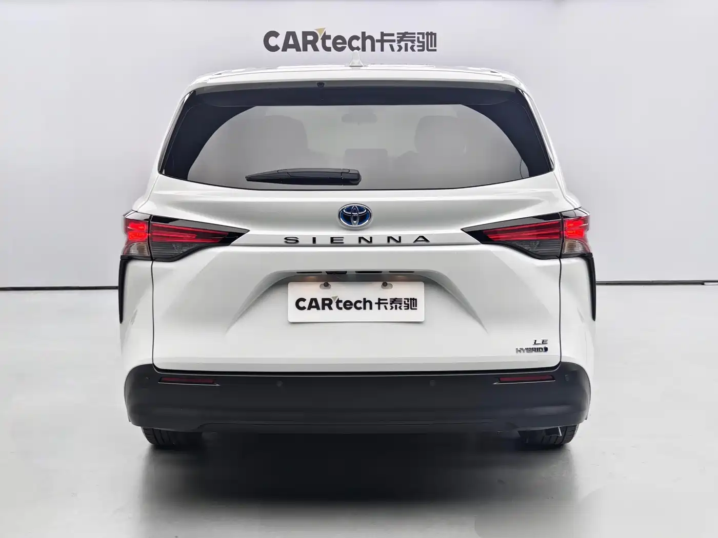 Toyota Sienna 2023 2.5L Hybrid Comfort Edition фото 5