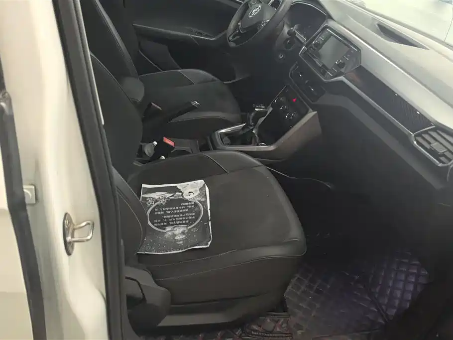 Volkswagen T-Cross 2019 280TSI DSG Comfort Edition фото 8