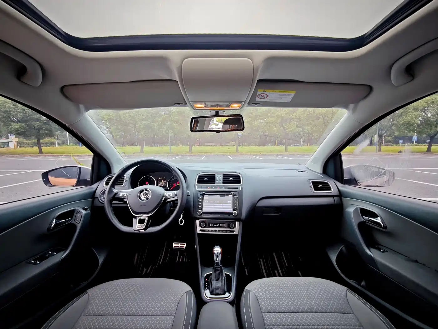 Volkswagen Polo 2014 2014 1.6L Cross Polo Automatic
