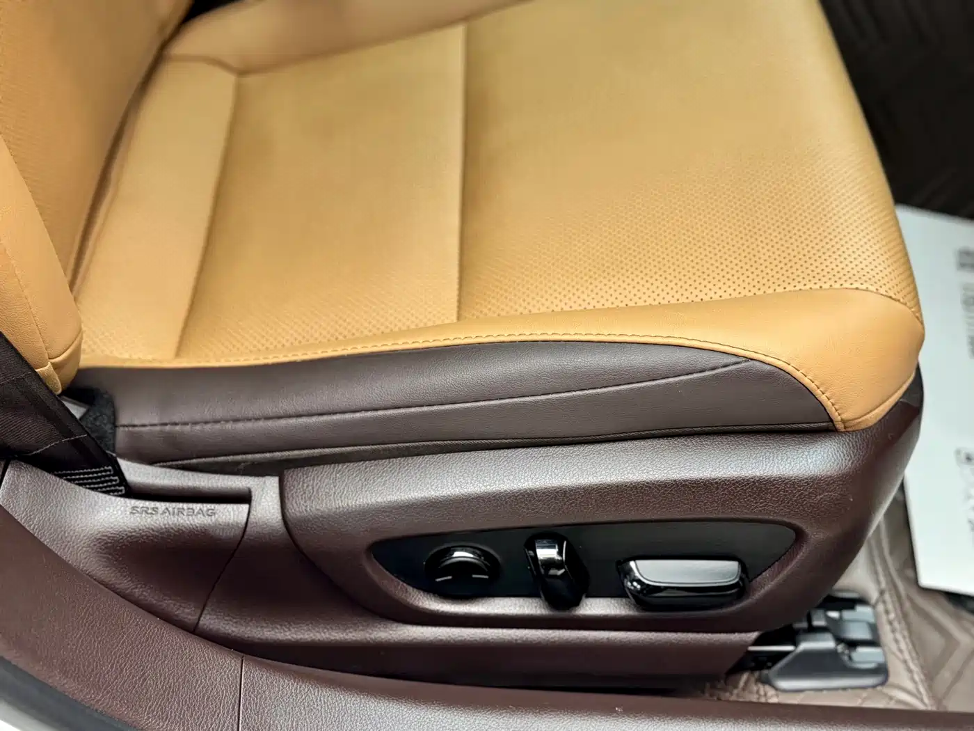 Lexus ES 2020 200 Luxury фото 20
