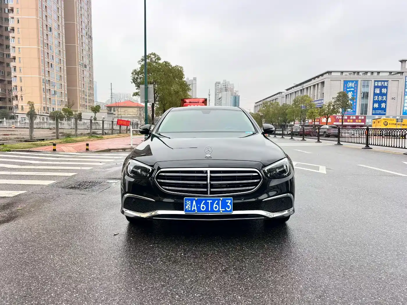 MERCEDES-BENZ E CLASS