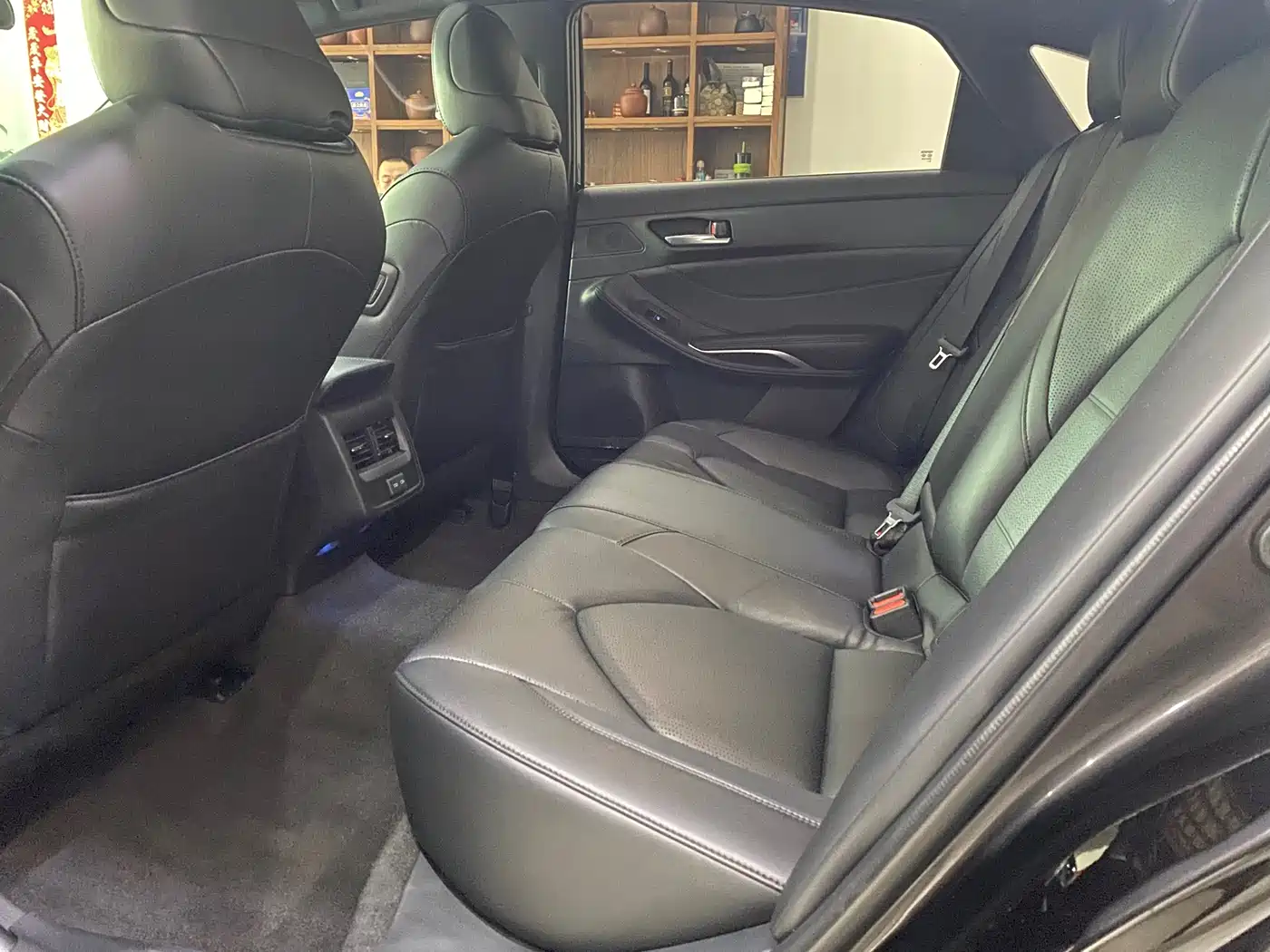 Toyota Avalon 2023 2.5L Luxury Edition фото 11