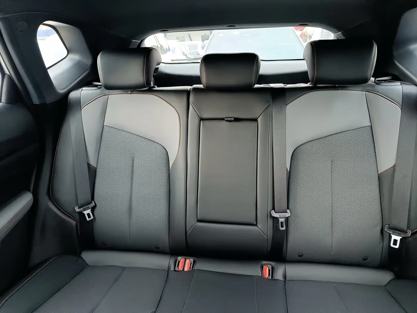 Changan Oshan Z6 EV 2023 2023 Smart Electric iDD 150KM Flagship