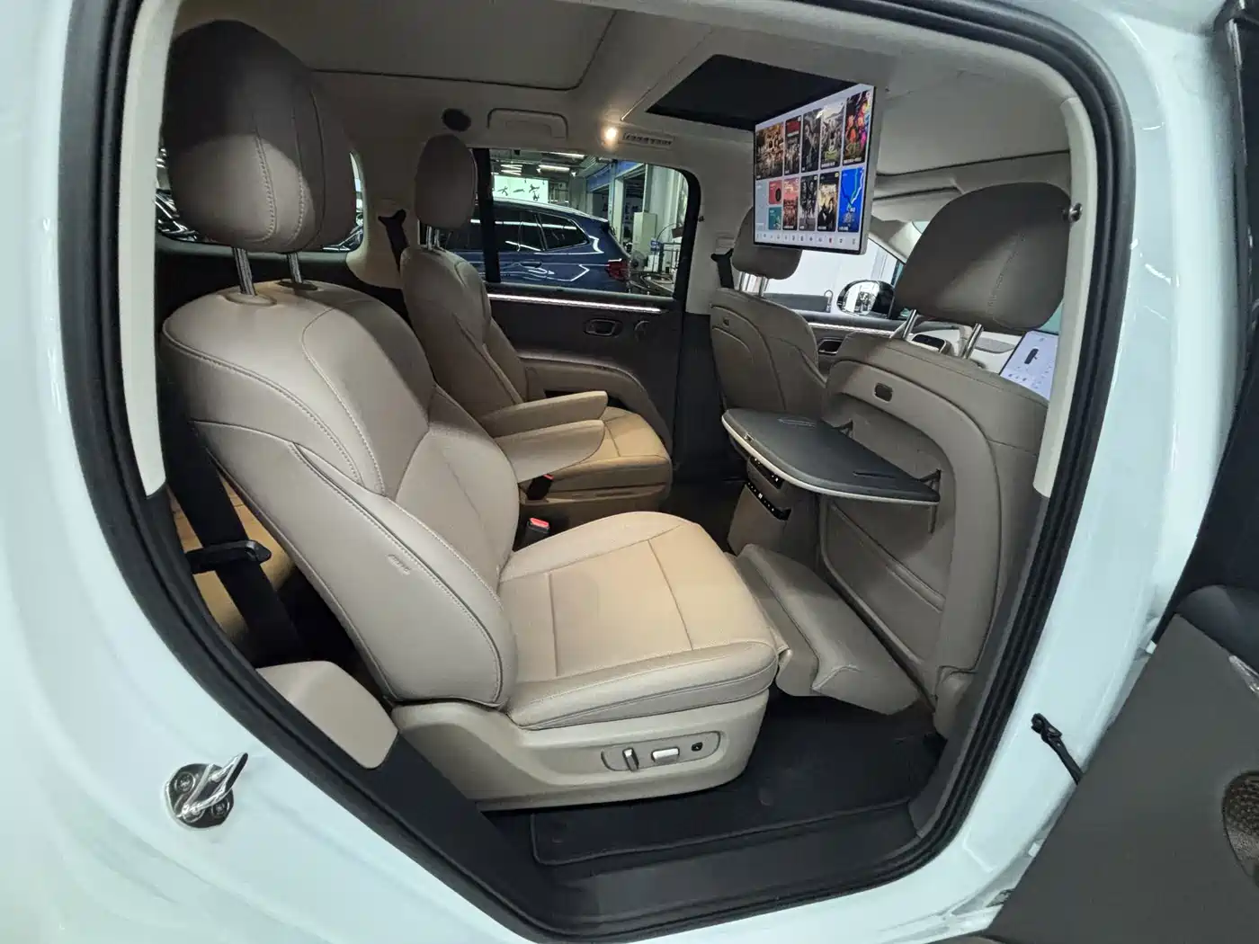 Li Auto Li i8 2026 2025 Standard Edition