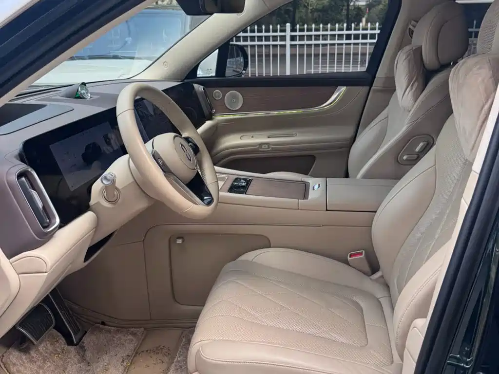 Aito M9 2024 2024 Extended Range Ultra 42kWh 6-Seater