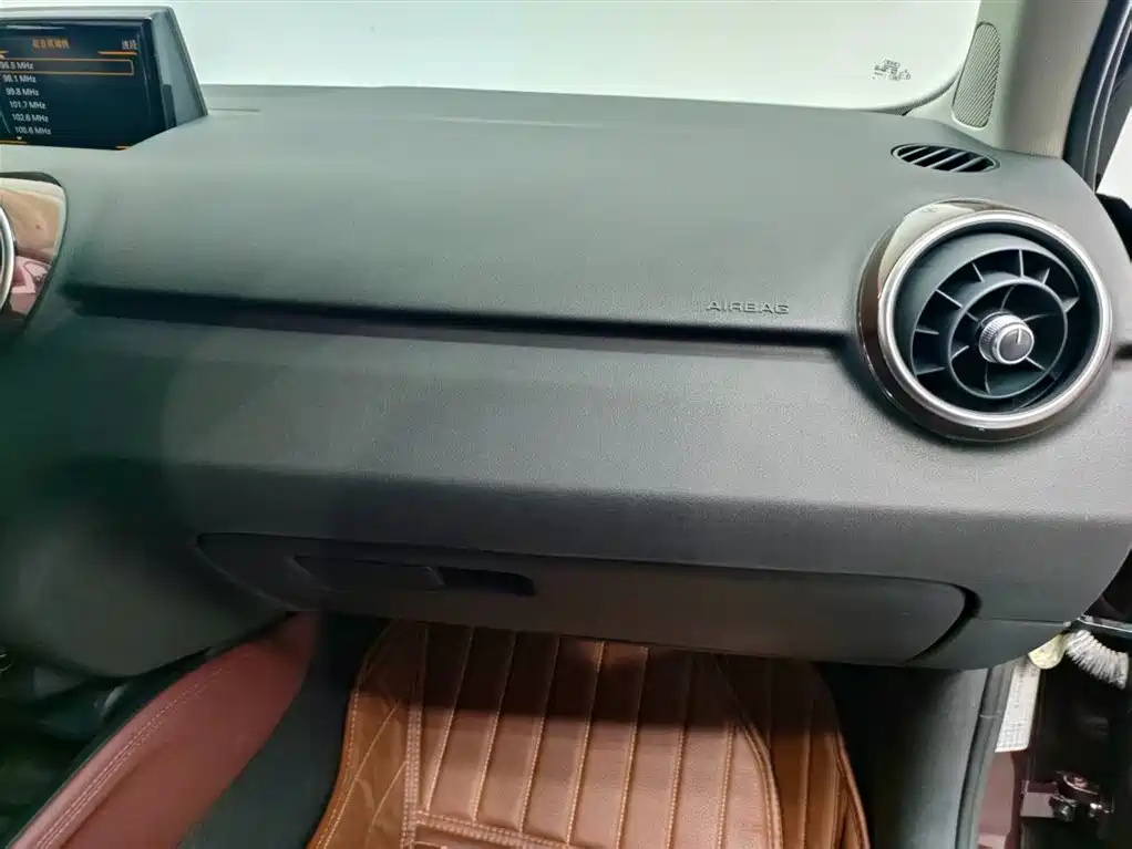 Audi A1 2016 30 TFSI Sportback Design Style Edition фото 14