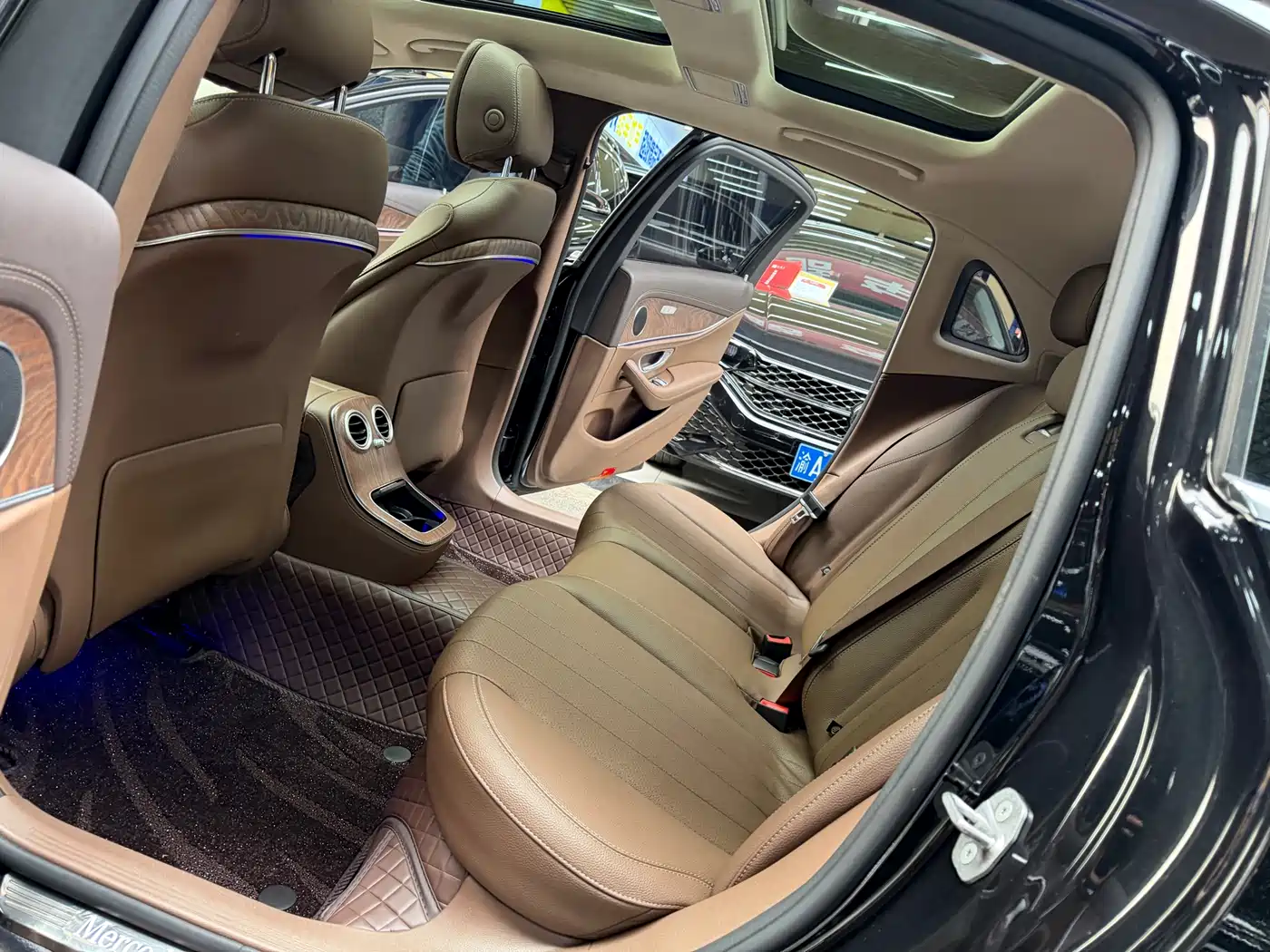 Mercedes-Benz E-Class 2023 Facelift E 300 L Fashion фото 15