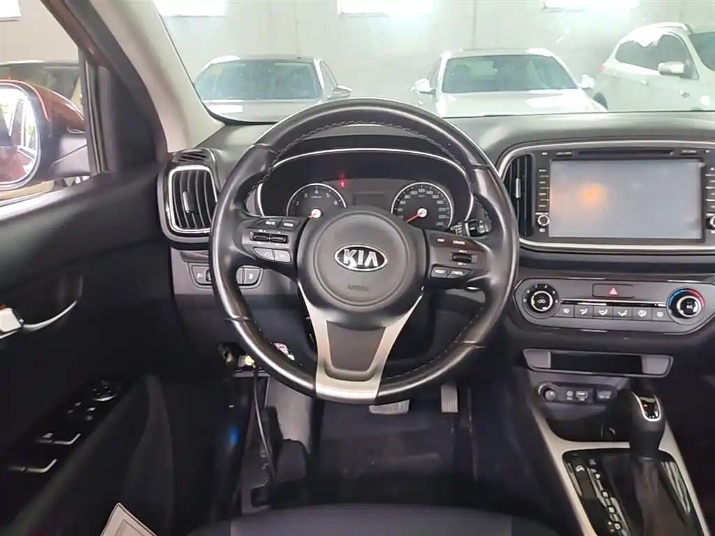 Kia KX3 Smart Run 2015 1.6L Automatic 2WD DLX фото 11