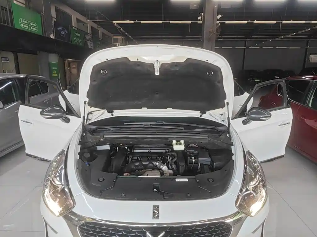 DS 5 2016 2015 1.6T Luxury THP160