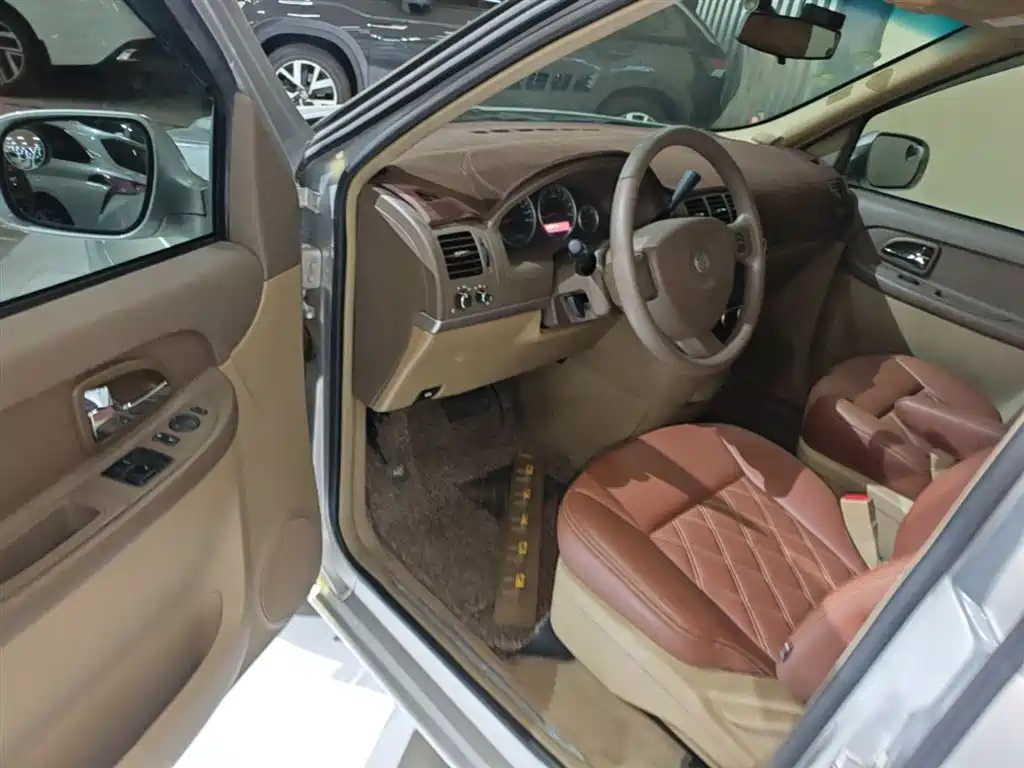 Buick GL8 2014 2.4L Classic Edition фото 16