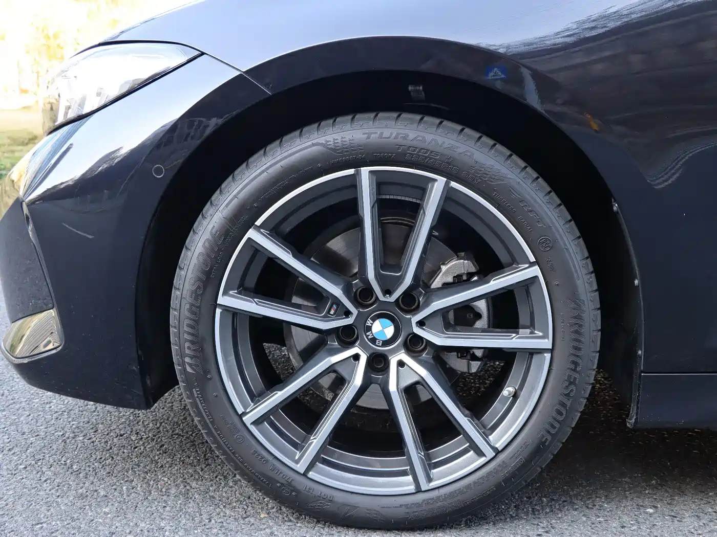 BMW 3 Series 2025 325Li M Sport Package фото 8