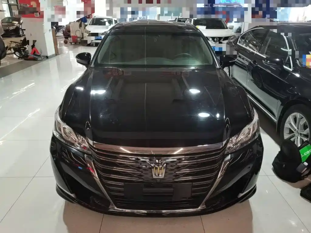 2020 Toyota Crown