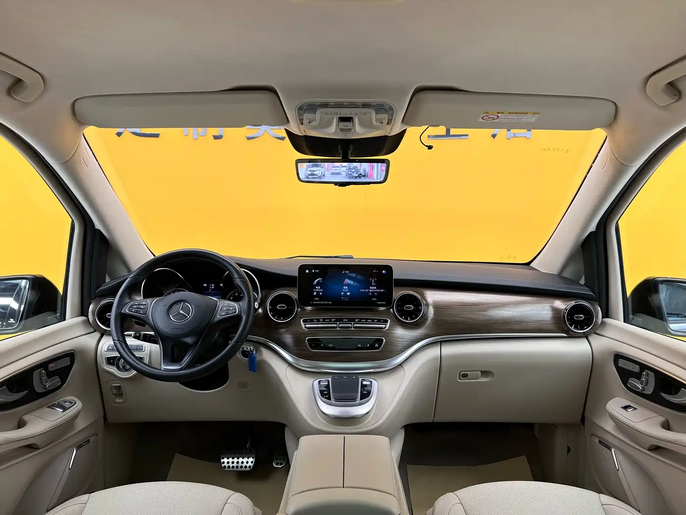 Mercedes-Benz V-Class 2021 V 260 L Long Wheelbase Luxury Edition фото 17
