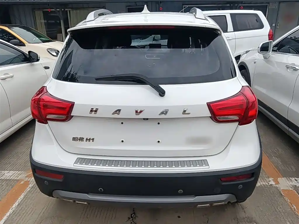 Haval H1 2016 Facelift Blue Label 1.5L AMT Luxury фото 6