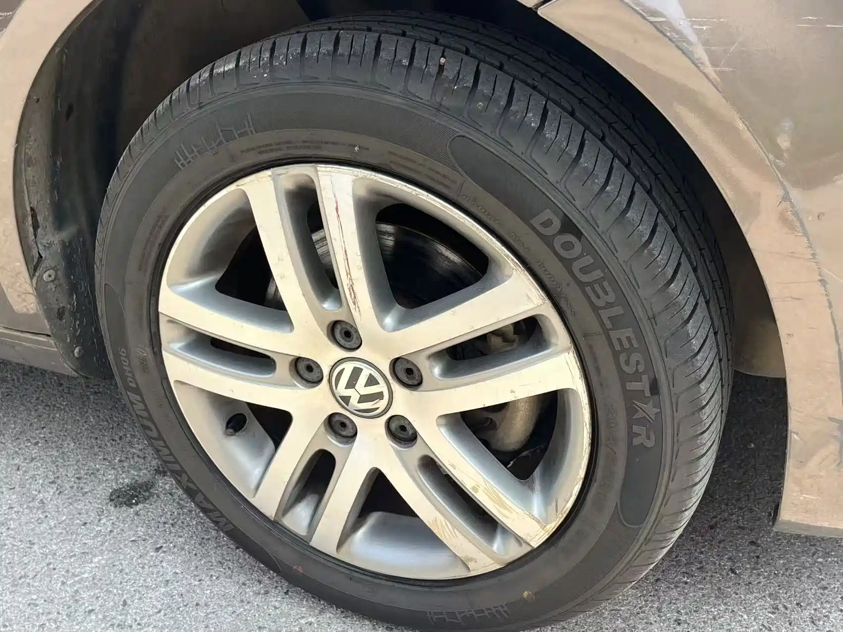 Фото 15 - Volkswagen Touran