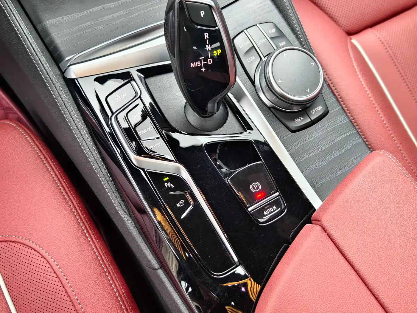 BMW 5 Series 2022 Model Third Facelift 530Li Premium M Sport Package фото 11