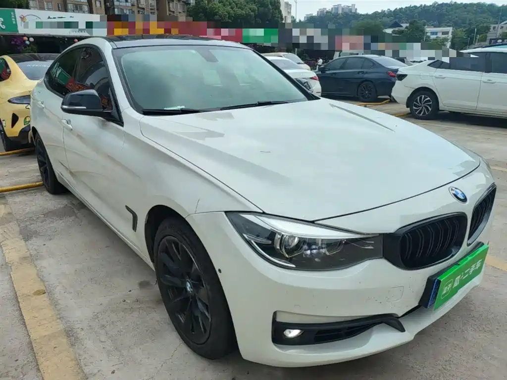 BMW 3 Series GT 2019 320i Fashion Model фото 4