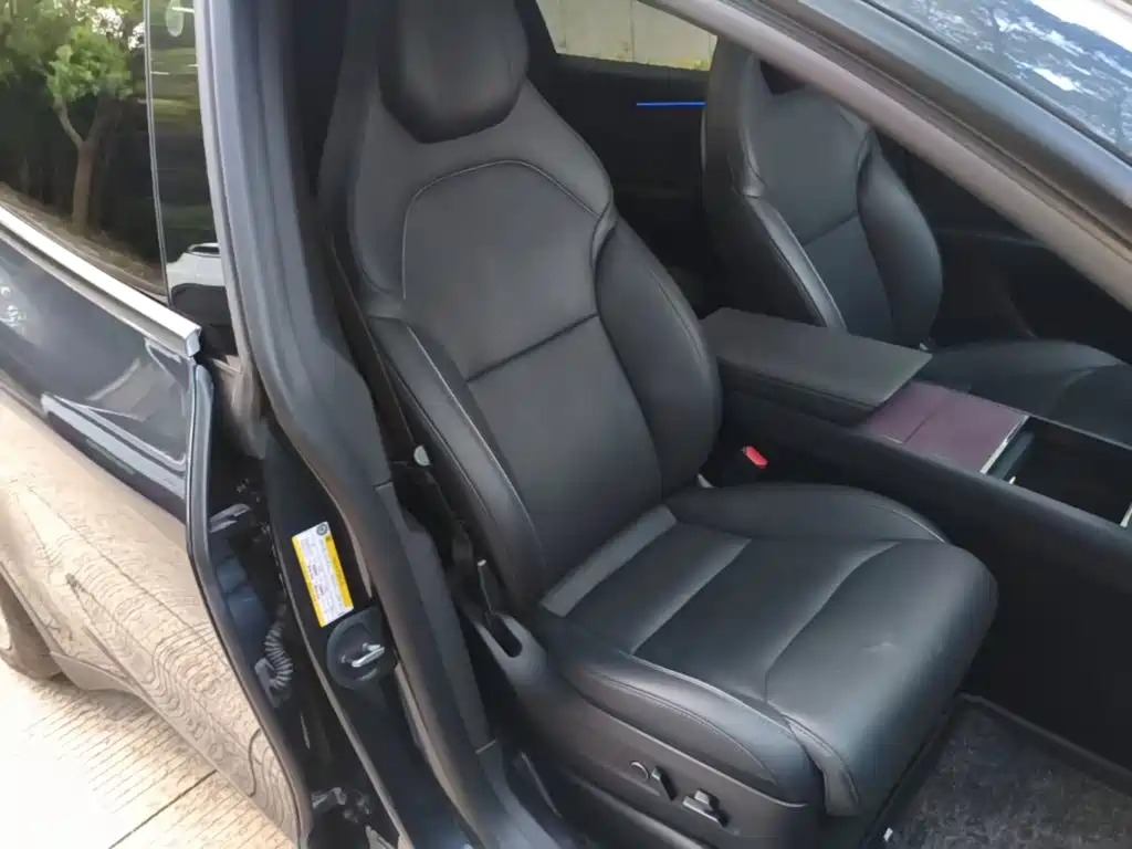 Tesla Model Y L 2025 2025 Facelift Long Range AWD