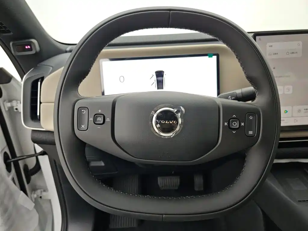 Volvo XC70 Plug-in Hybrid 2026 2026 4WD Ultra Long Range Plus