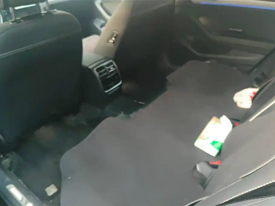 VOLKSWAGEN MAGOTAN GTE PLUG IN HYBRID