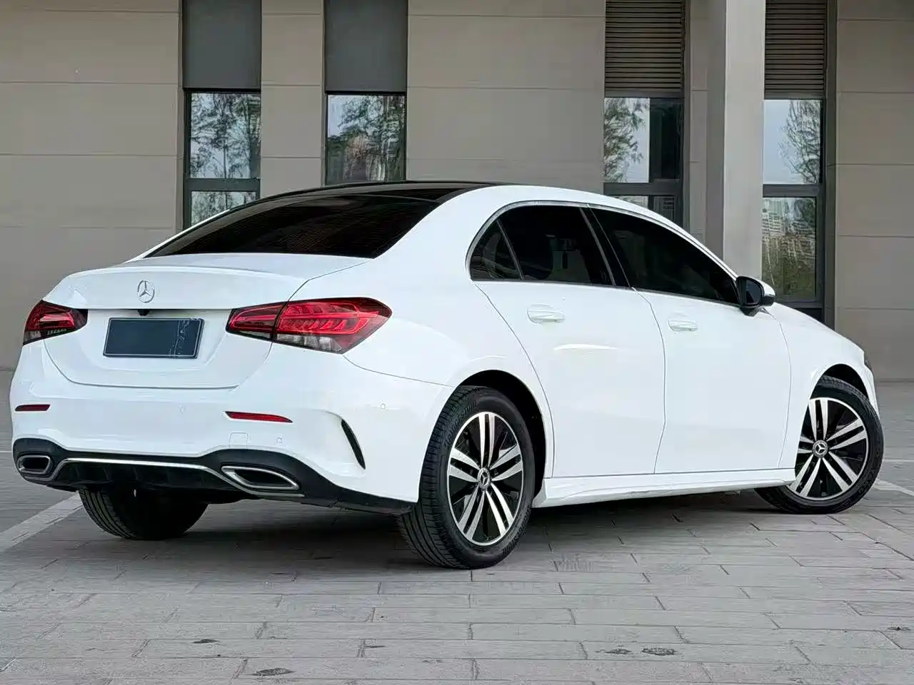 Mercedes-Benz A-Class 2020 A 180 L Sport Sedan фото 6