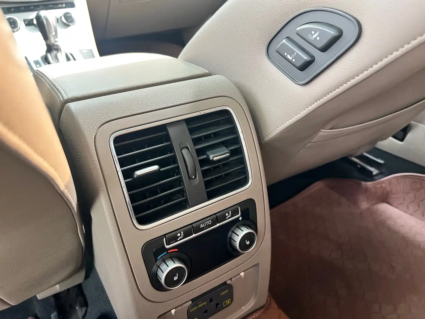 Volkswagen Magotan 2013 1.8TSI Premium фото 12