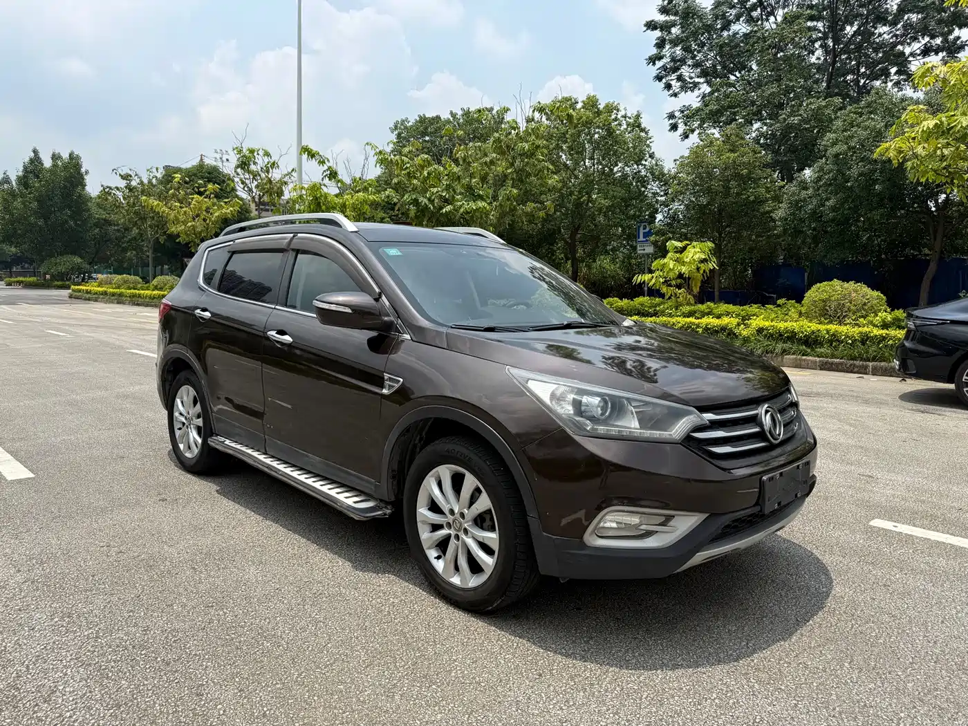 Dongfeng Aeolus Dongfeng Fengshen AX7 2016 2015 2.0L Automatic Smart Ease