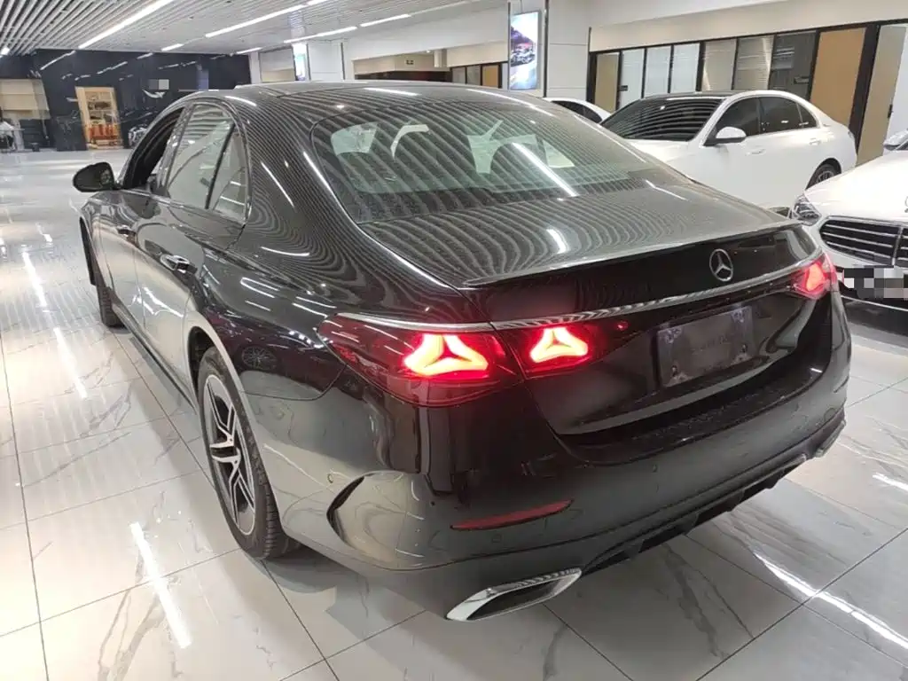 Фото 5 - Mercedes-Benz E-Class (Import)