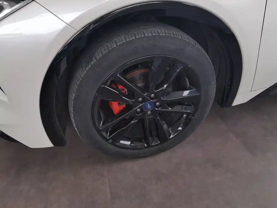 Фото 6 - Ford EVOS