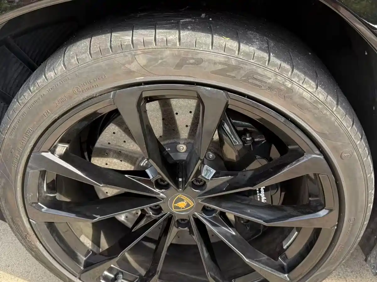 Lamborghini Urus 2022 2021 4.0T V8