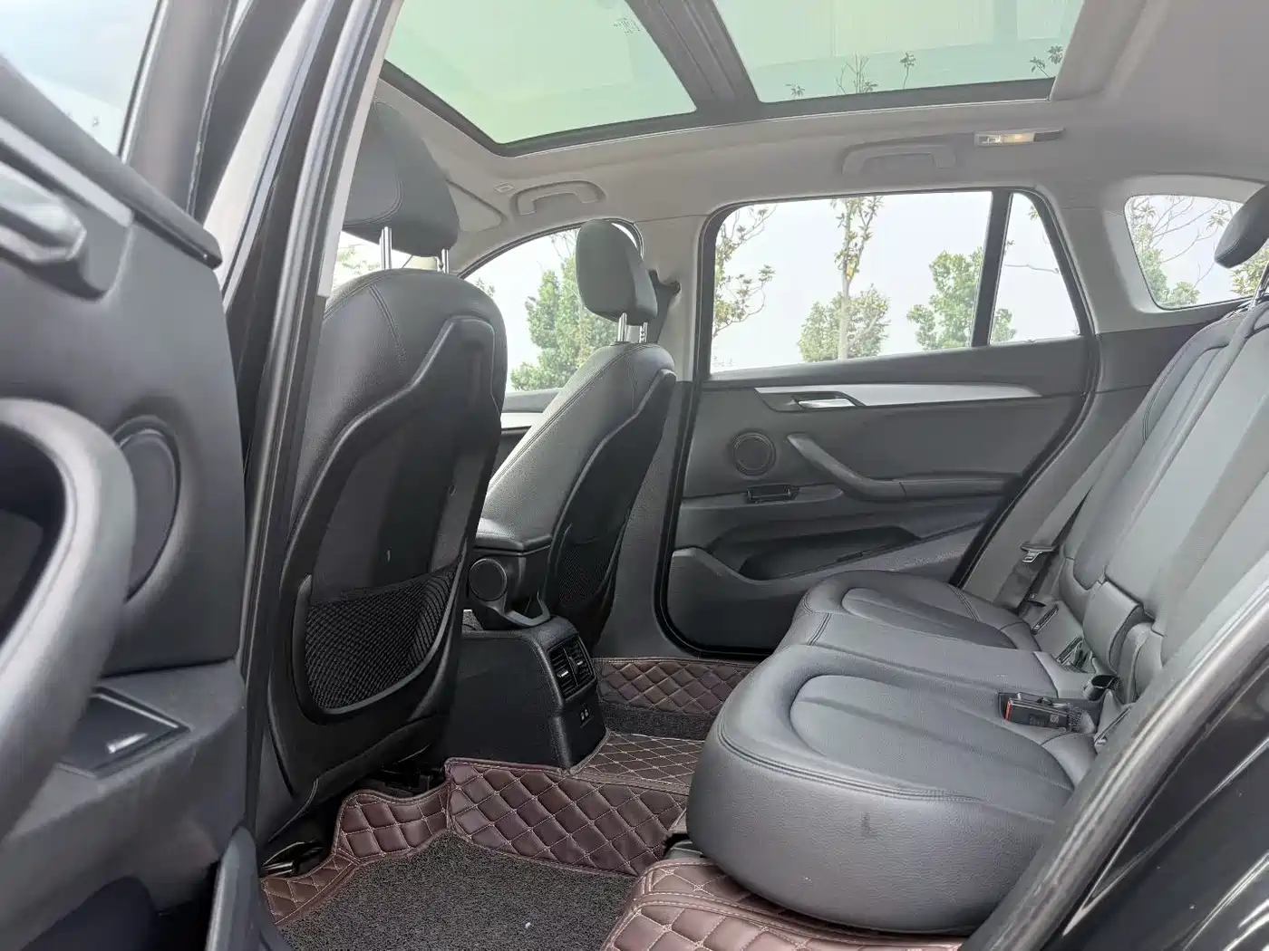 BMW X1 2019 sDrive20Li Leading Model фото 5