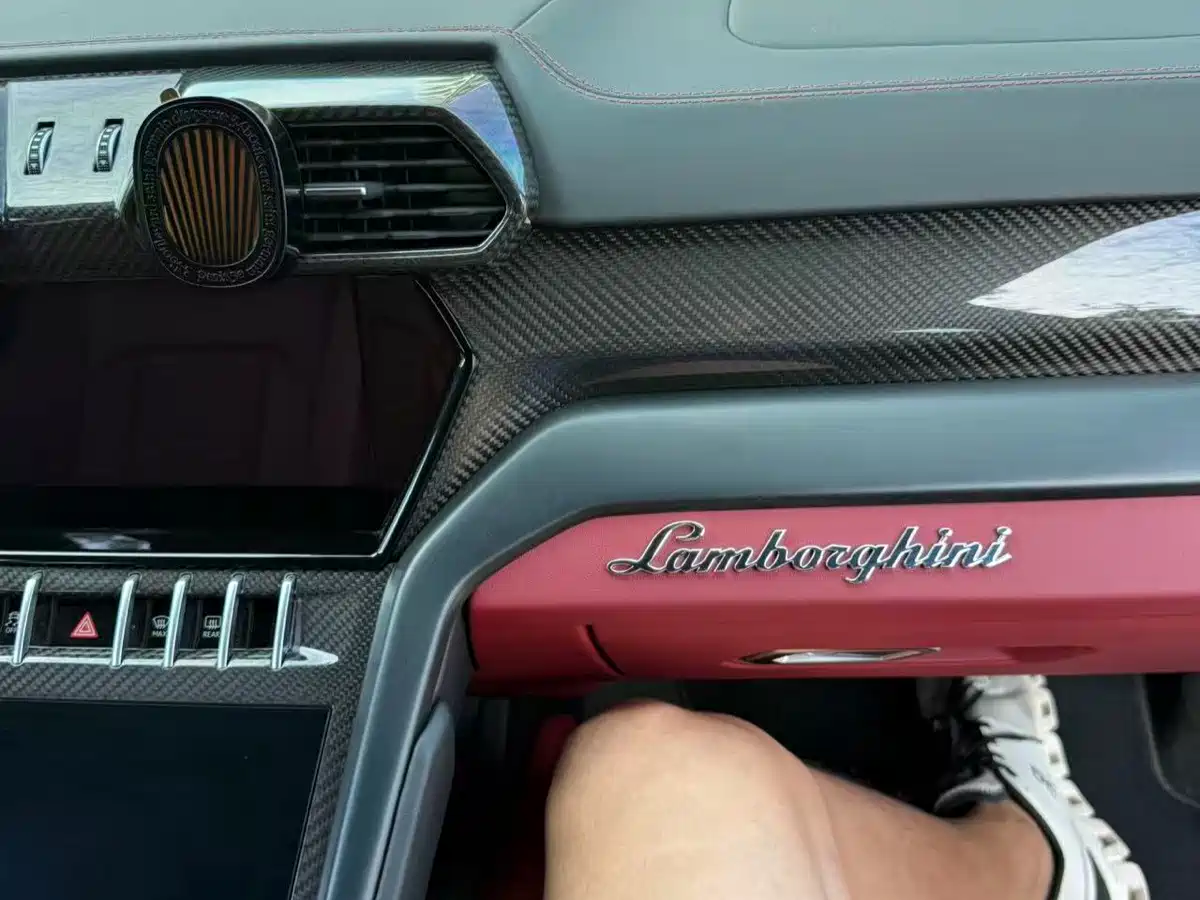 Lamborghini Urus 2022 2021 4.0T V8