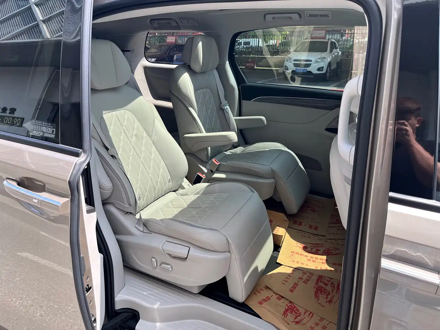 Buick GL8 2023 ES Landmaster 653T Smart Luxury Harmony Edition фото 16